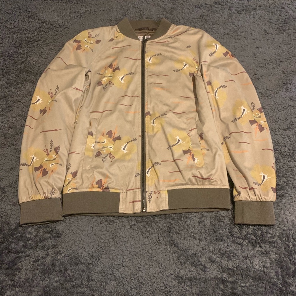 BOMBER JACKET
